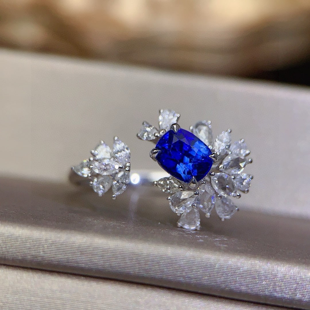 14k Gold 2.02 Ctw Natural Sapphire & Diamond Ring - 6