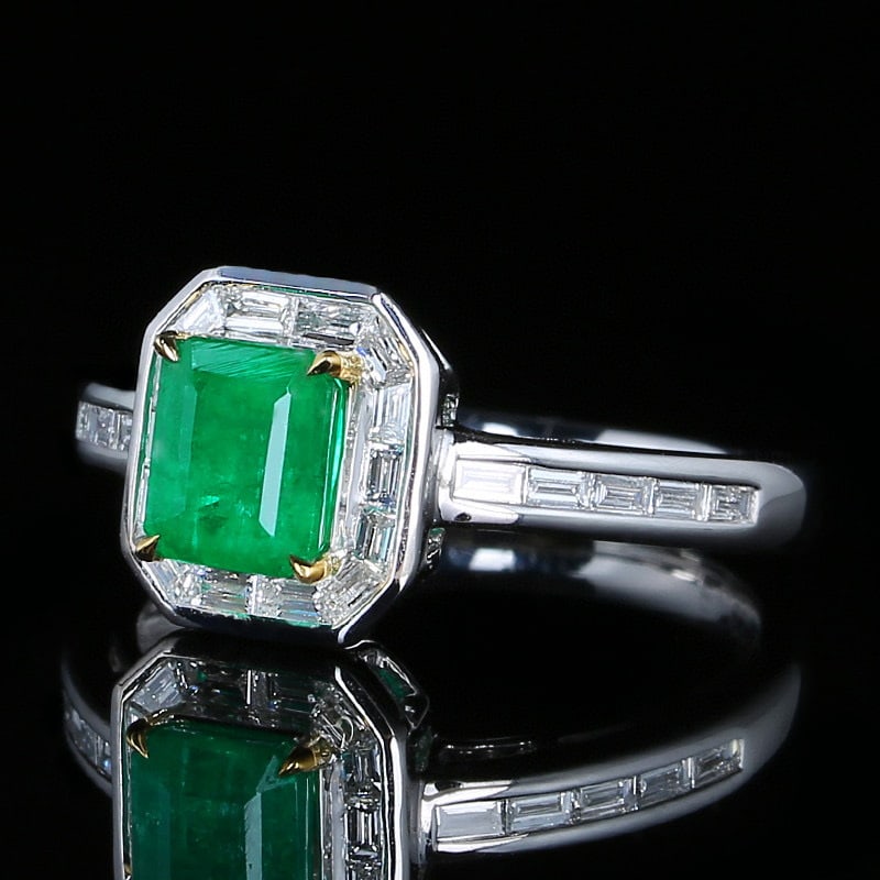14k Gold 1.42 Ctw Vivid Green Natural Emerald & Diamond Ring - 2