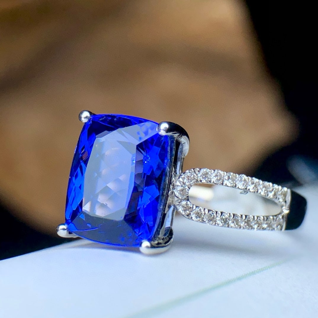 14k Gold 2.86 Ct Natural Tanzanite & Diamond Ring - 2