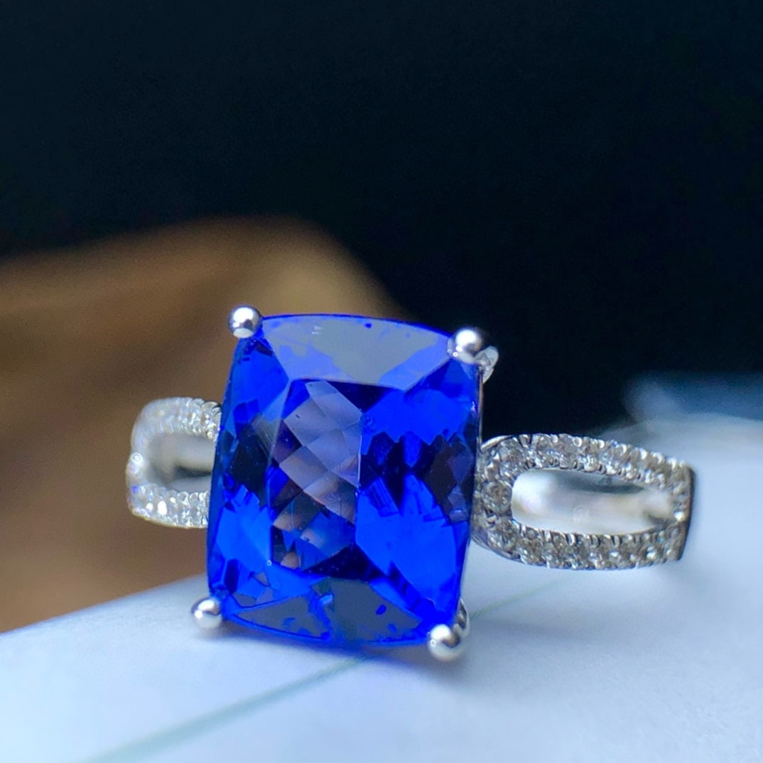 14k Gold 2.86 Ct Natural Tanzanite & Diamond Ring - 3