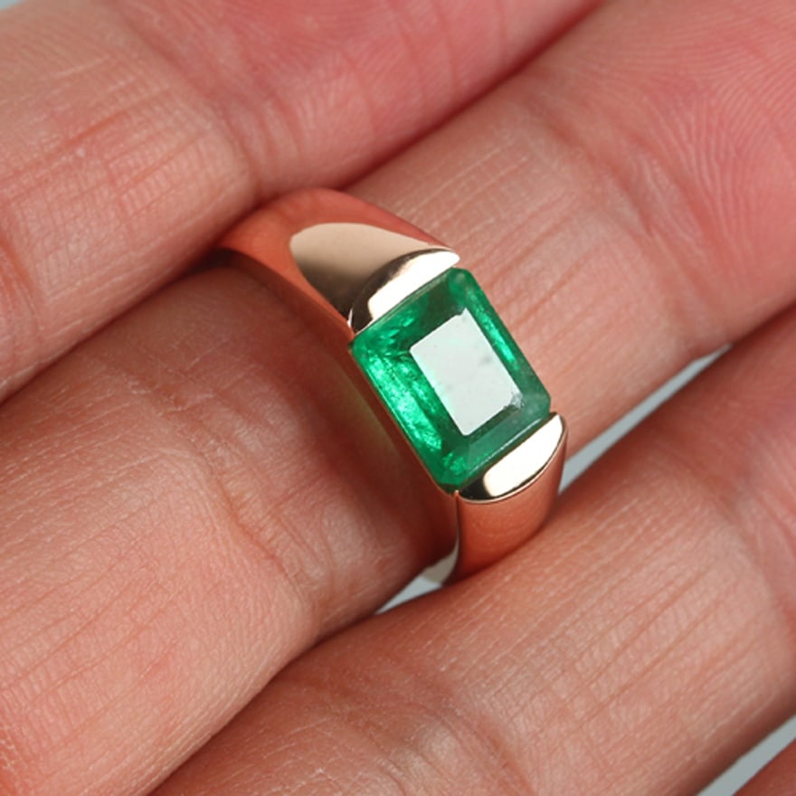 14k Gold 2.26 Ct Natural Emerald Ring - 2
