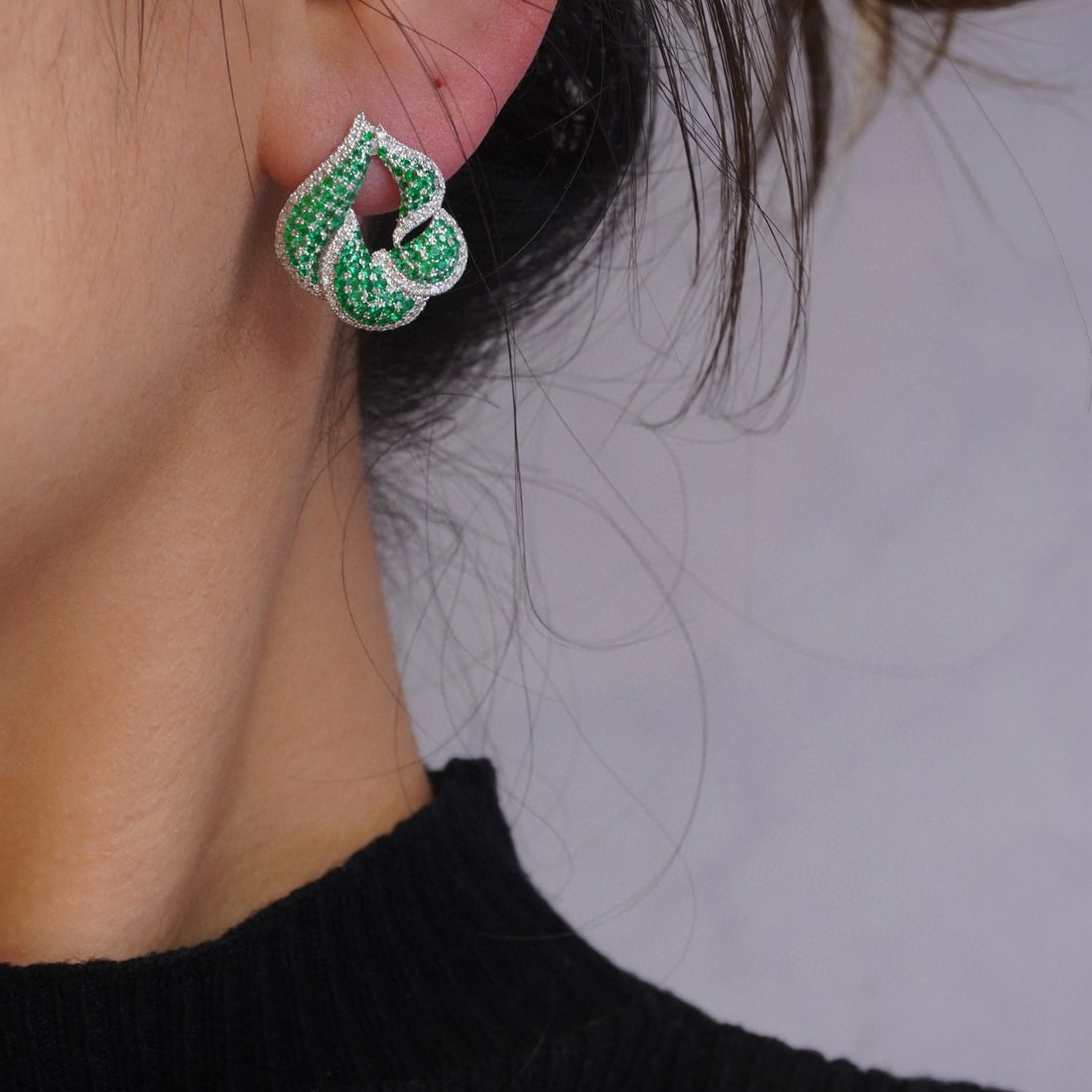 14k Gold 2.04 Ctw Natural Emerald & Diamond Earrings - 3