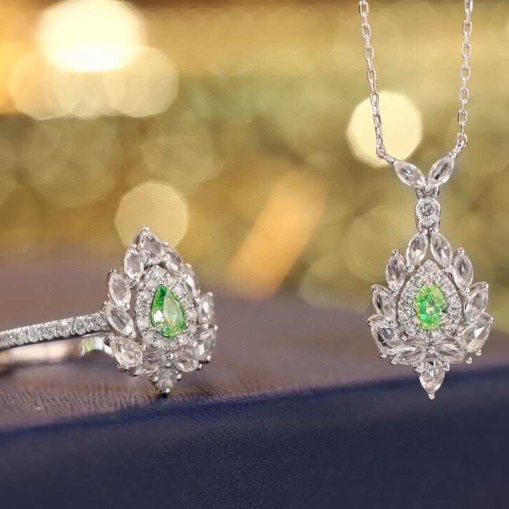 14k Gold 1.90 Ctw Natural Green Diamond & Sapphire & Diamond Jewelry Set - 4