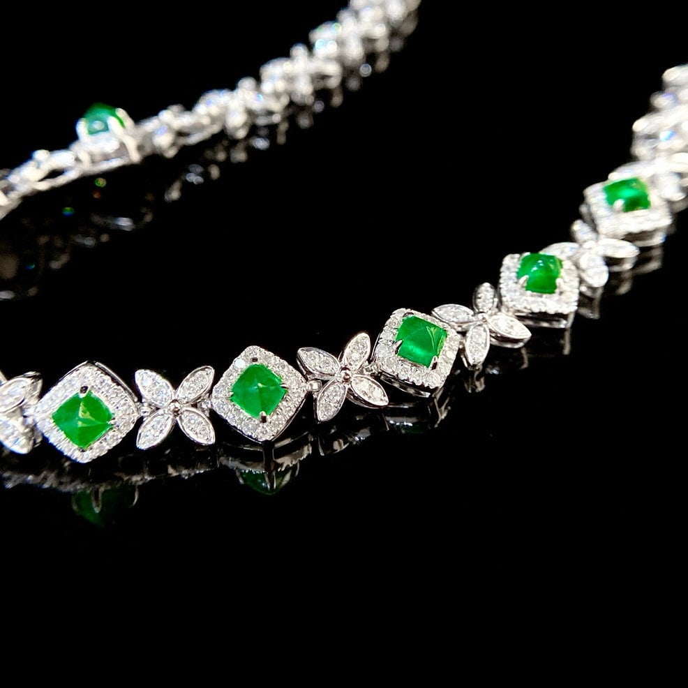 14k Gold 2.53 Ctw Vivid Green Natural Emerald & Diamond Bracelet - 2