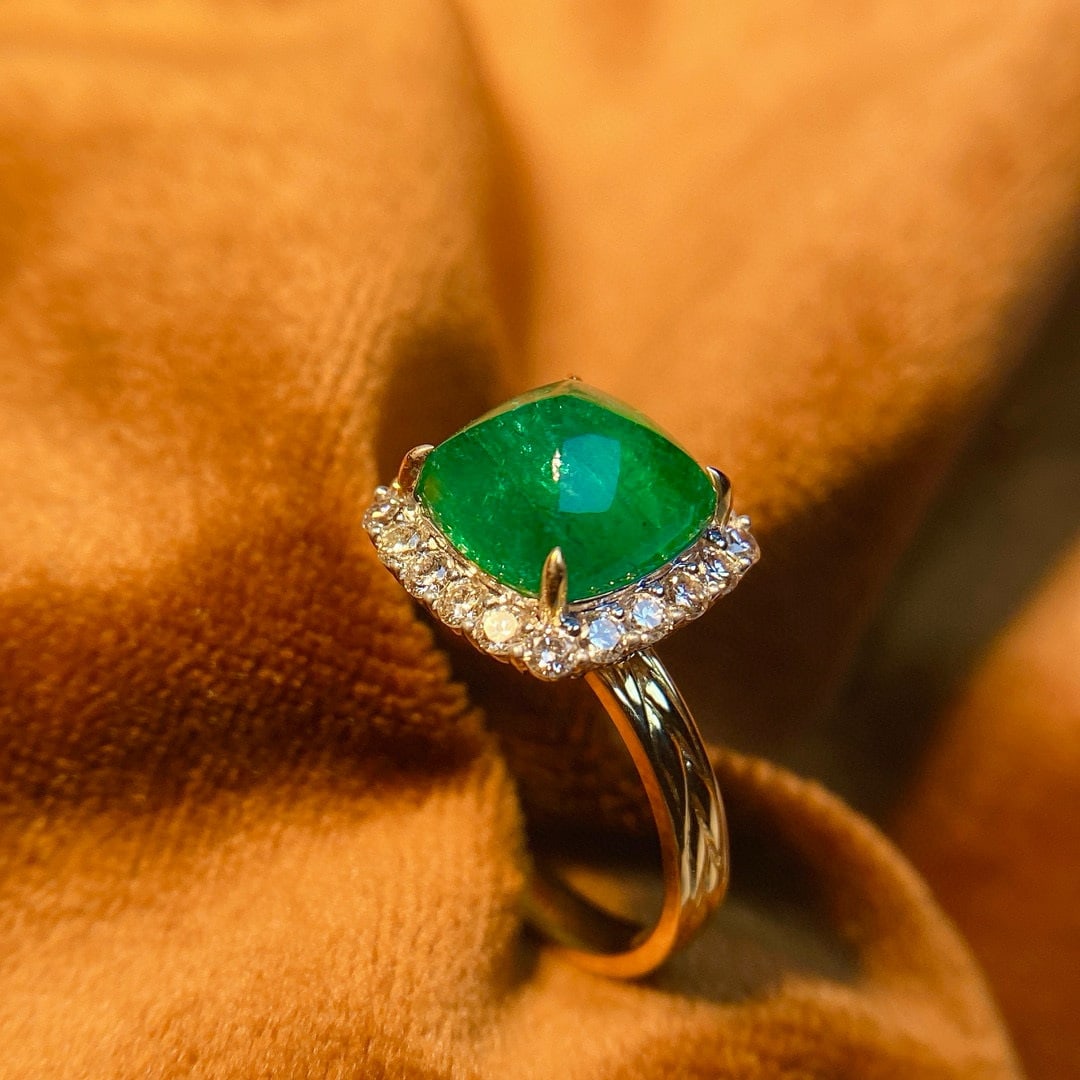14k Gold 4.99 Ctw Vivid Green Natural Emerald & Diamond Ring - 4
