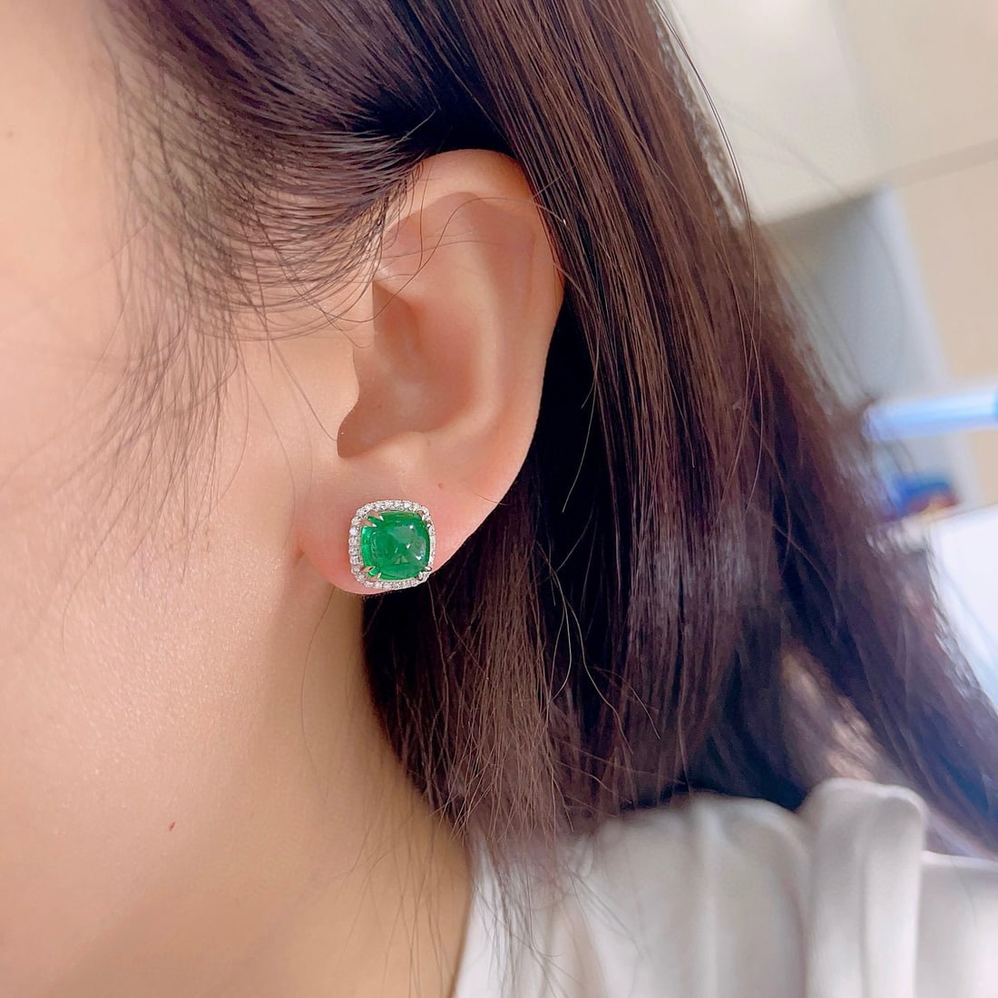 14k Gold 7.78 Ctw Vivid Green Natural Emerald & Diamond Earrings - 7