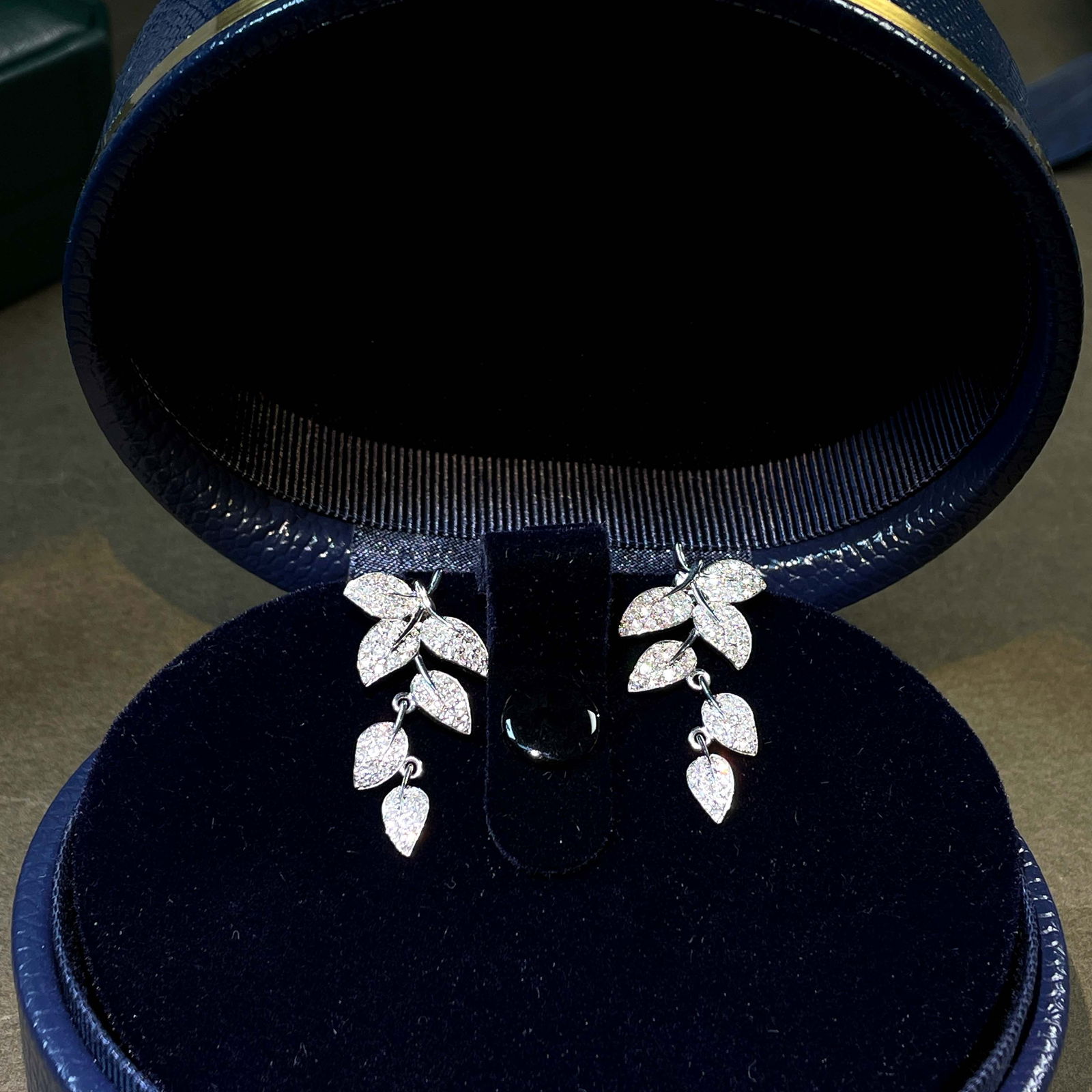 14k Gold 1.1 Ct Natural H Diamond Earrings - 4