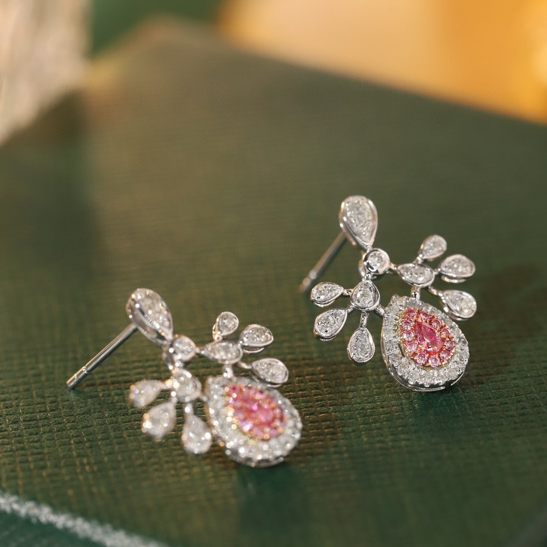 14k Gold 0.70 Ctw Natural Pink Diamond & Diamond Earrings - 5