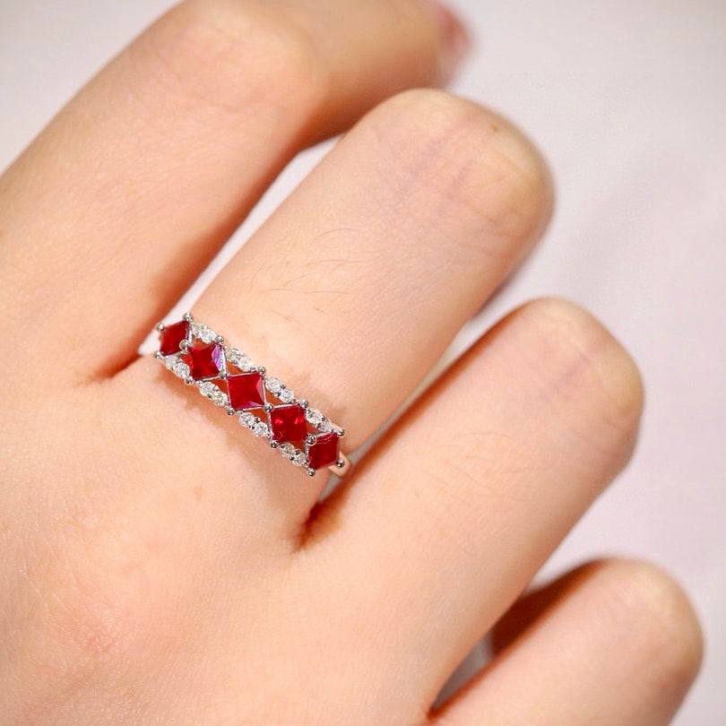 14k Gold 0.96 Ctw Natural Ruby & Diamond Ring - 3