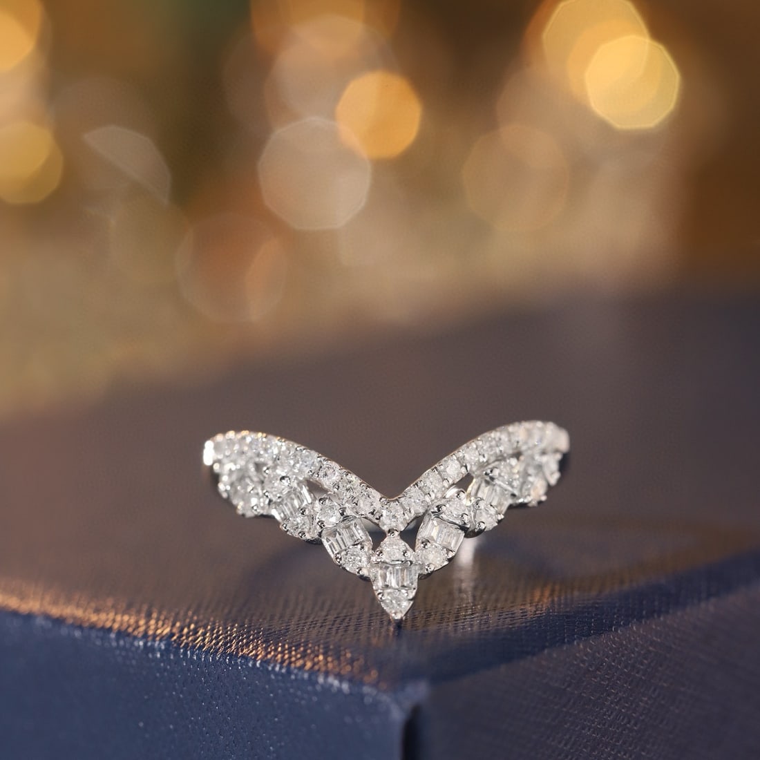 14k Gold 0.40 Ct Natural H Diamond Ring: Ref:230955106 // gold content:14k gold // ring size:7. 25us // // main gemstone:diamond // shape:multiply // carat weight:0. 40ct // clarity grade:vs-si // color:h // treatment:natural //