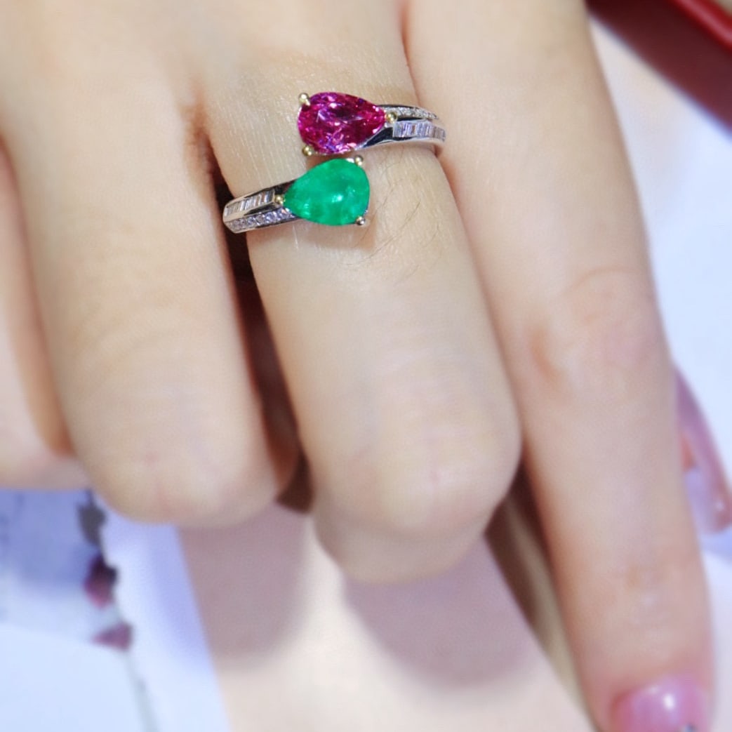 14k Gold 1.86 Ctw Natural Emerald & Sapphire & Diamond Ring - 4