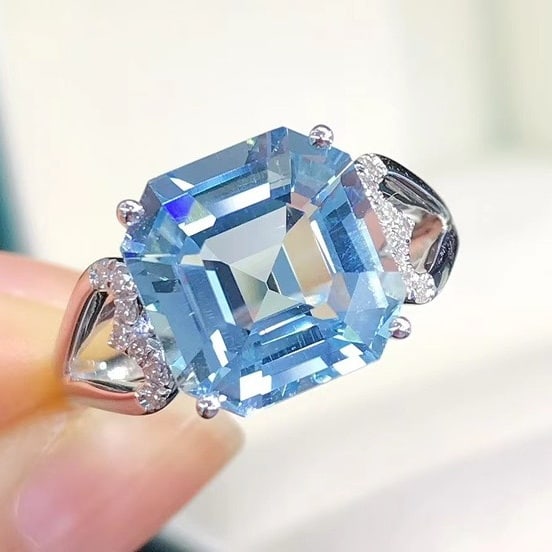 14k Gold 4.33 Ctw Natural Aquamarine & Diamond Earrings - 2