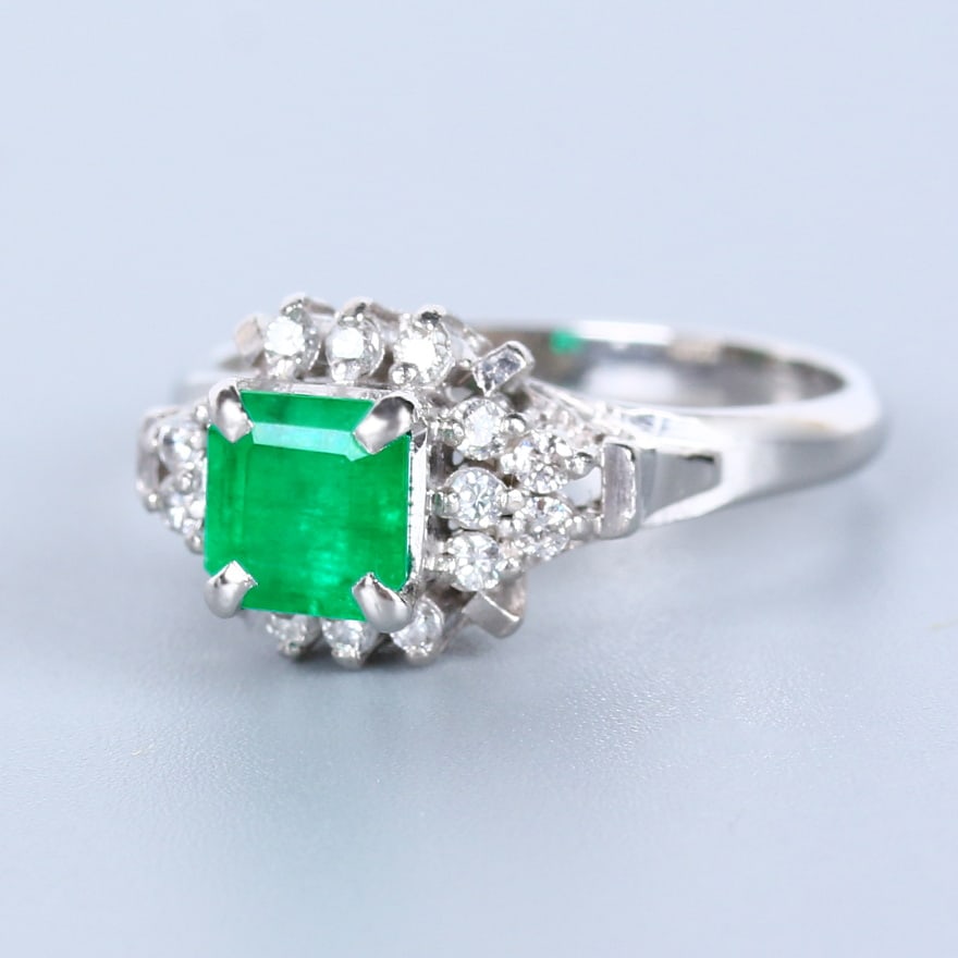 14k Gold 0.91 Ct Natural Emerald & Diamond Ring - 3