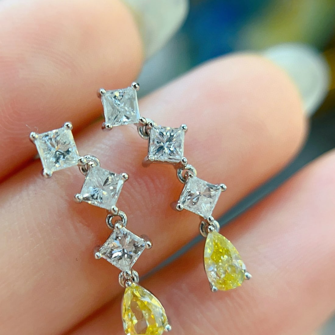 14k Gold 1.32 Ct Natural Color Diamond Earrings - 3