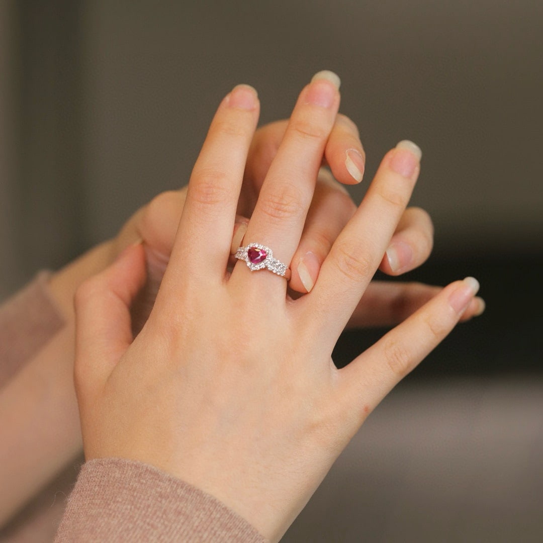 14k Gold 1.60 Ctw Natural Ruby & Diamond Ring - 3