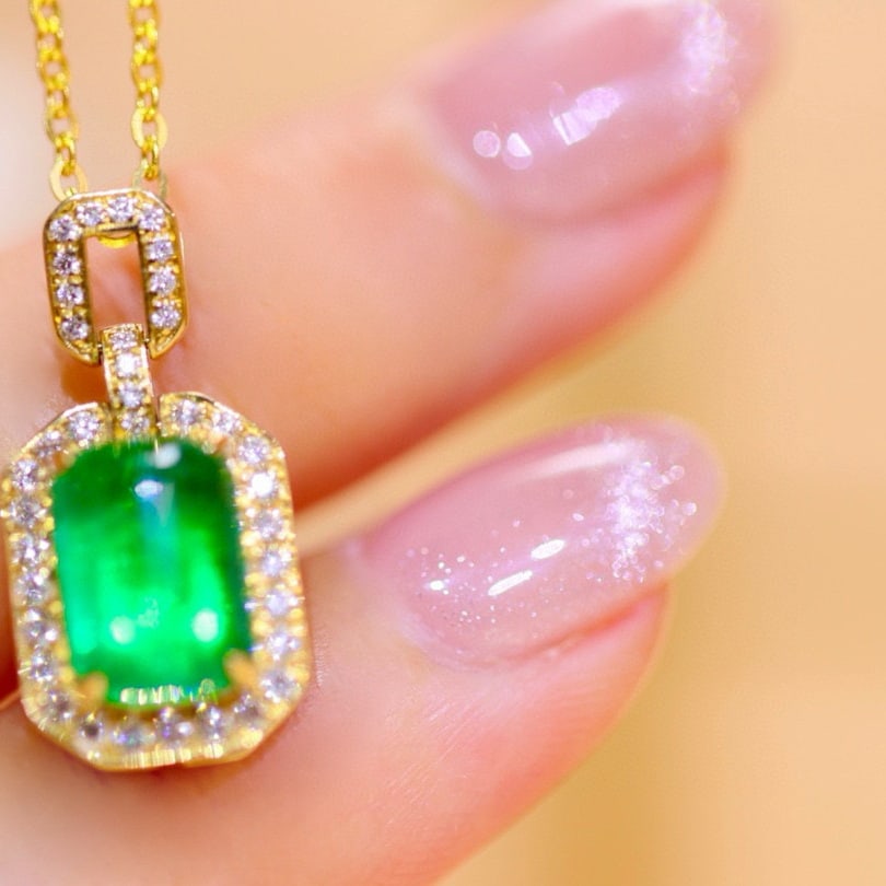 14k Gold 2.89 Ctw Vivid Green Natural Emerald & Diamond Pendant( Without Chain ) - 4