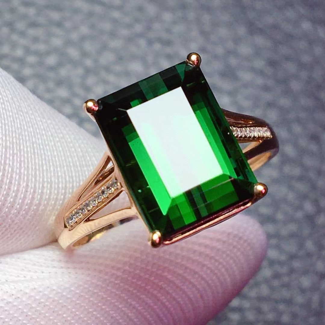 14k Gold 5.7 Ct Natural Tourmaline & Diamond Ring: Ref:230955172 // gold content:14k gold // ring size:7. 25us // // main gemstone:tourmaline // shape:octagonal // carat weight:5. 7ct // color:green // treatment:natural // // adjacent gemstone 2 :