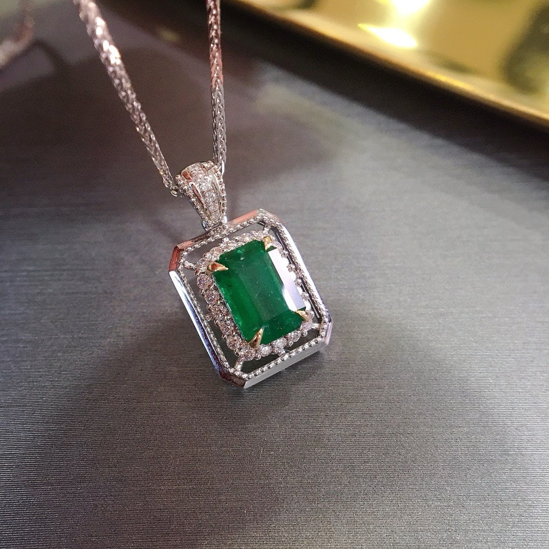 14k Gold 1.81 Ct Vivid Green Natural Emerald & Diamond Pendant( Without Chain ) - 2