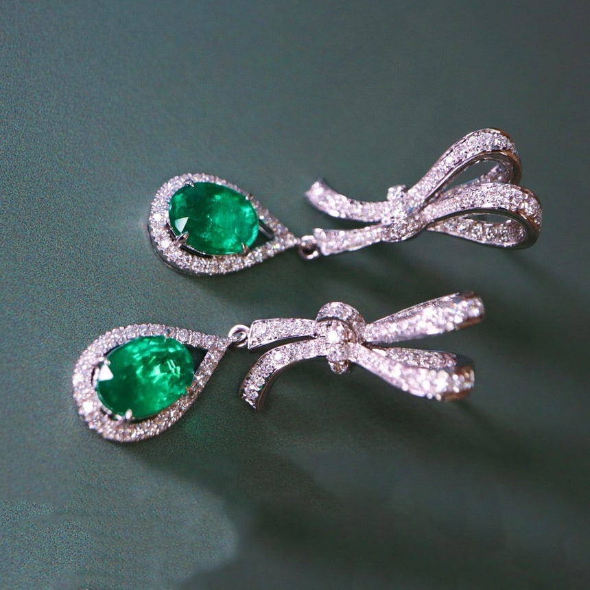 14k Gold 2.28 Ctw Vivid Green Natural Emerald & Diamond Earrings - 4