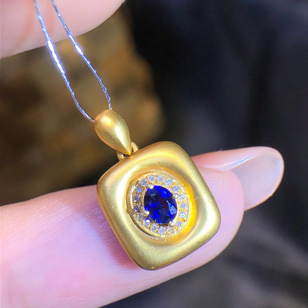 14k Gold 0.30 Ct Natural Sapphire & Diamond Pendant( Without Chain ): Ref:230955205 // gold content:14k gold // main gemstone:sapphire // shape:oval // carat weight:0. 30ct // color:blue // treatment:natural // // adjacent gemstone 2 : diamond // shape:round // clarity