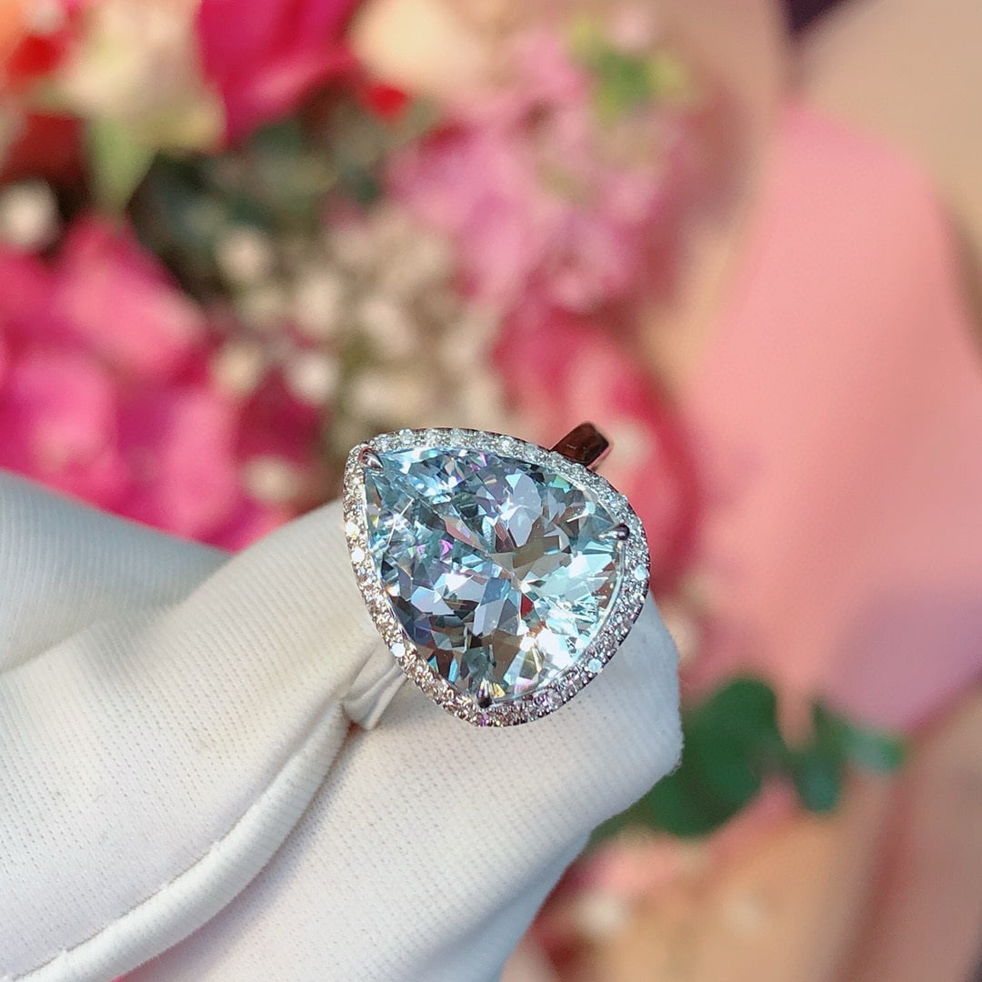 14k Gold 3.76 Ct Natural Aquamarine & Diamond Ring - 2