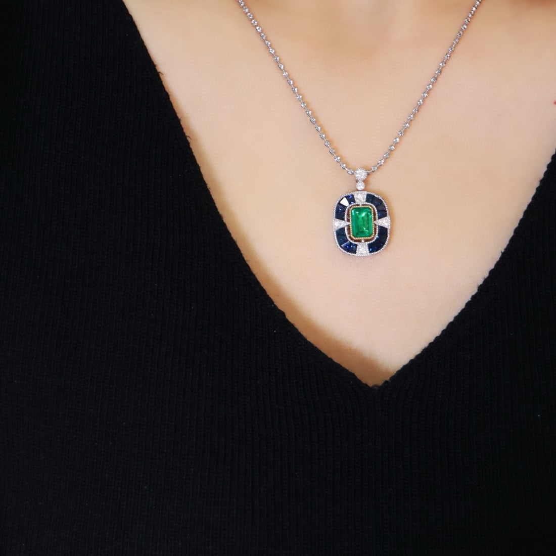 14k Gold 3.05 Ctw Vivid Green Natural Emerald & Sapphire & Art Deco Pendant( Without Chain ) - 4