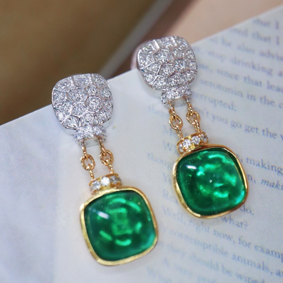 14k Gold 2.96 Ctw Vivid Green Natural Emerald & Diamond Earrings - 3