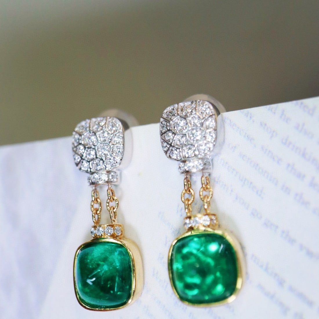 14k Gold 2.96 Ctw Vivid Green Natural Emerald & Diamond Earrings - 4
