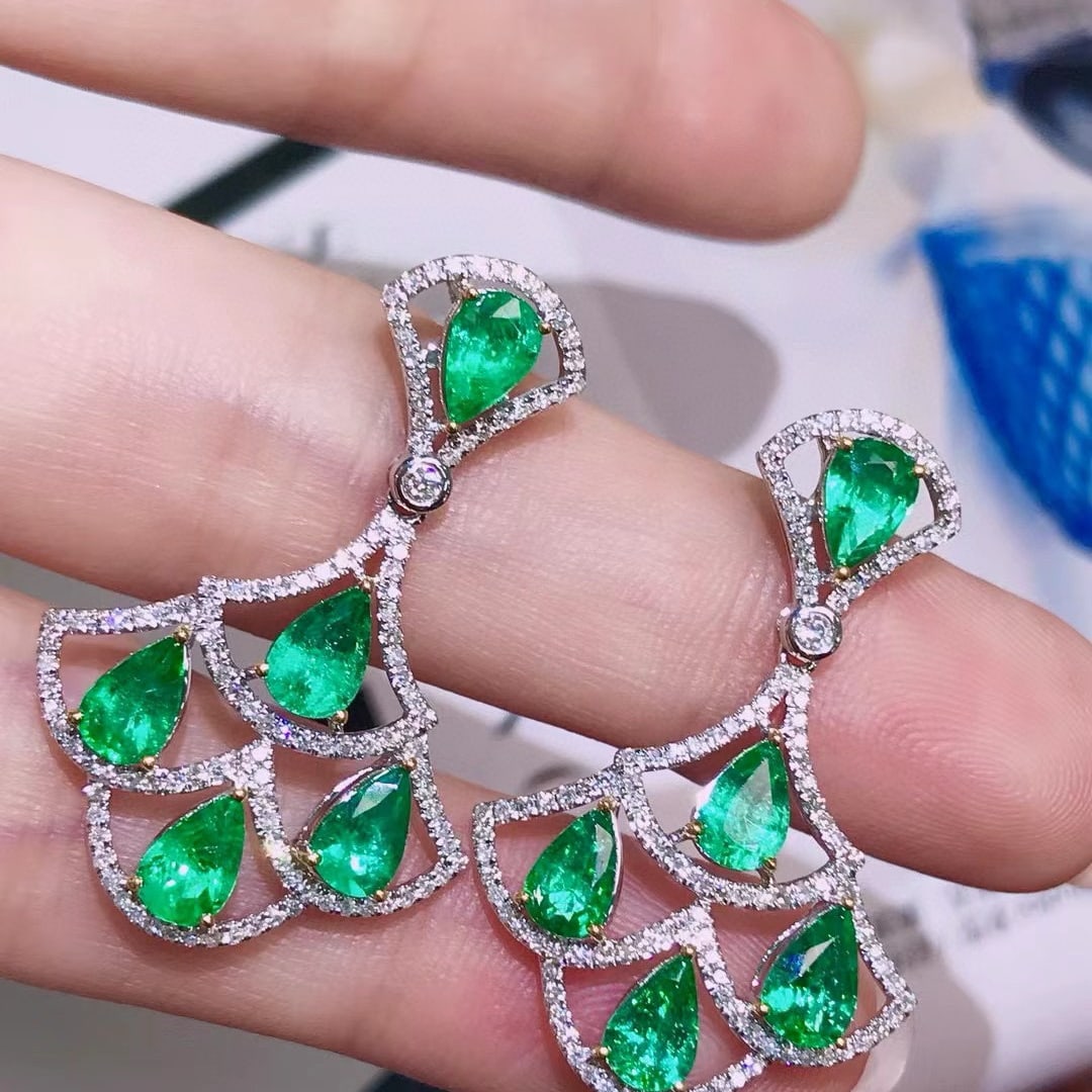 14k Gold 4.25 Ctw Vivid Green Natural Emerald & Diamond Earrings - 3