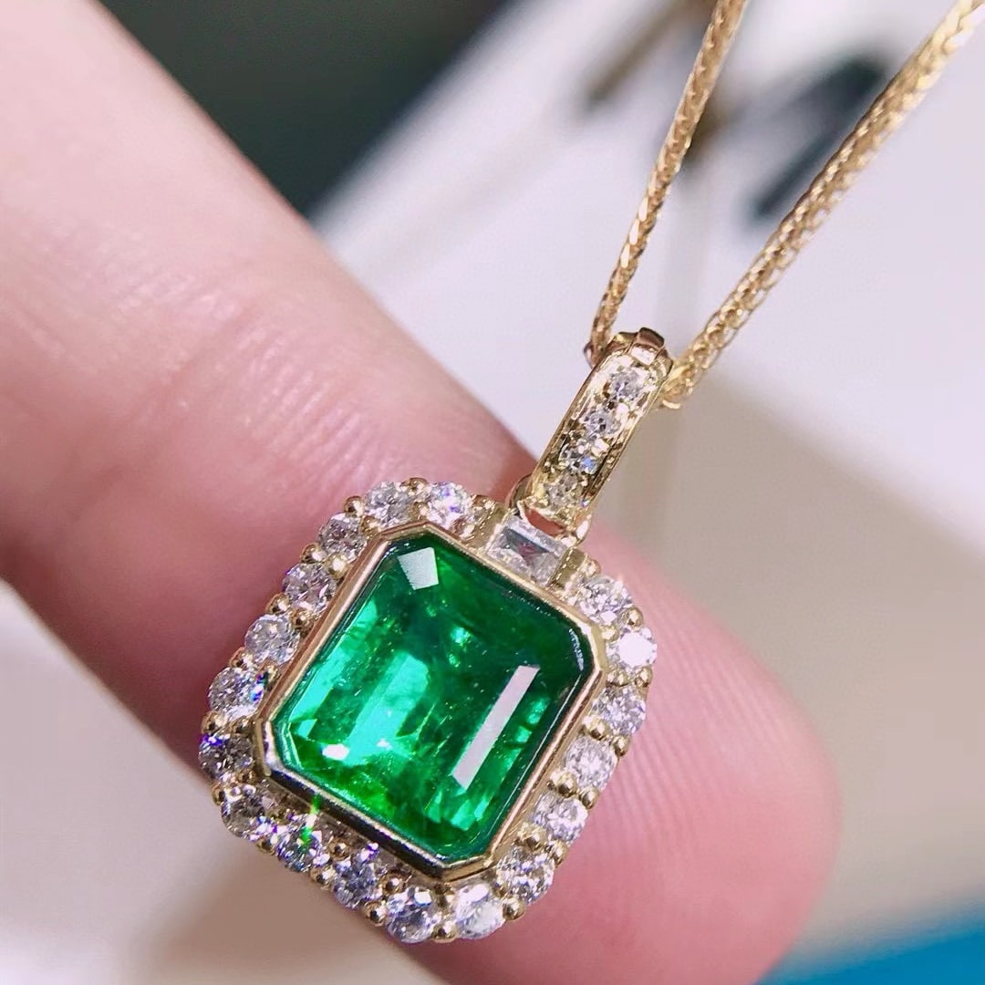 14k Gold 1.1 Ct Vivid Green Natural Emerald & Diamond Pendant( Without Chain ) - 4