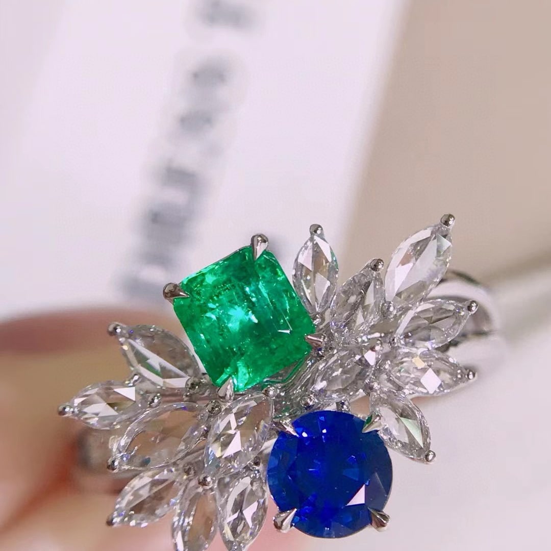 14k Gold 1.66 Ctw Natural Emerald & Sapphire & Diamond Ring - 3