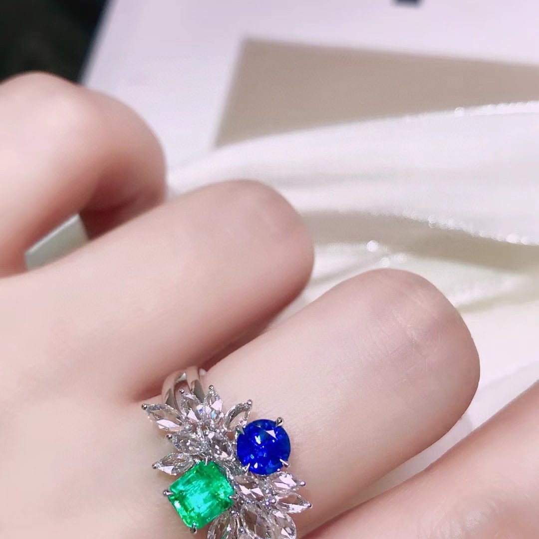 14k Gold 1.66 Ctw Natural Emerald & Sapphire & Diamond Ring - 4