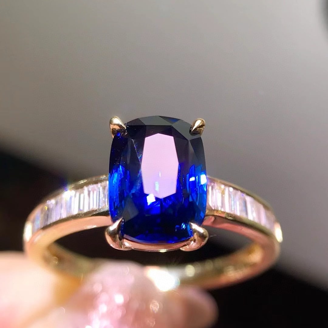 14k Gold 2.56 Ct Natural Sapphire & Diamond Ring - 4