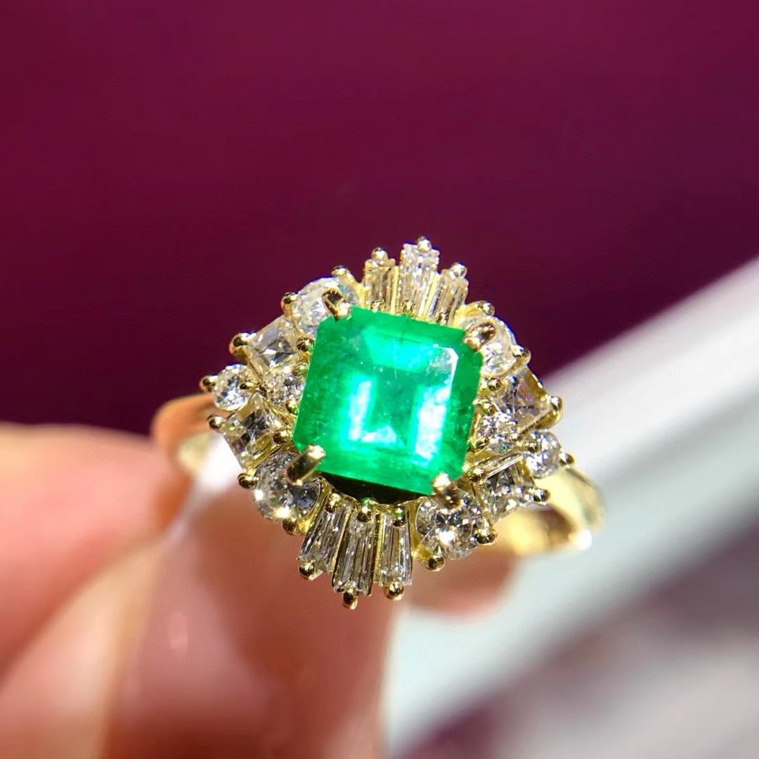 14k Gold 1.52 Ctw Vivid Green Natural Emerald & Diamond Ring: Ref:230955255 // gold content:14k gold // ring size:7. 25us // // main gemstone:emerald // shape:octagonal // carat weight:0. 87ct // color:vivid green // treatment:natural // // adjacent gemstone