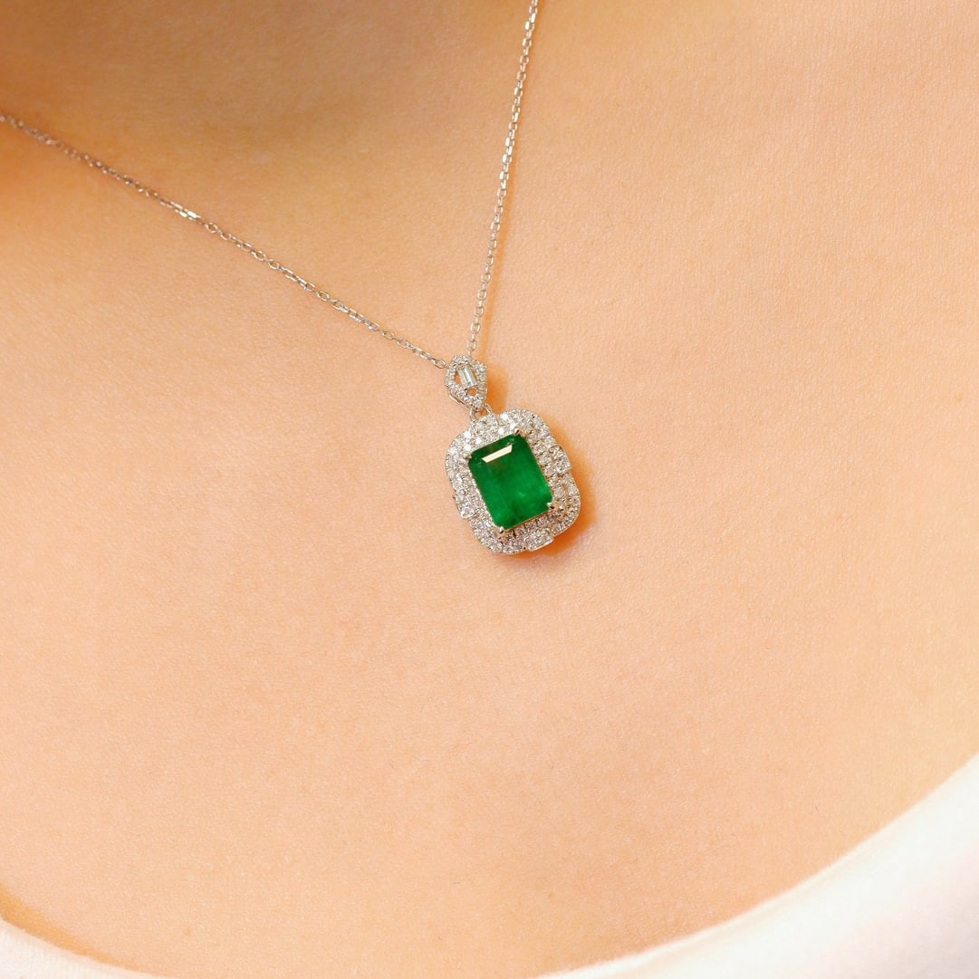 14k Gold 1.58 Ctw Vivid Green Natural Emerald & Diamond Pendant( Without Chain ) - 8