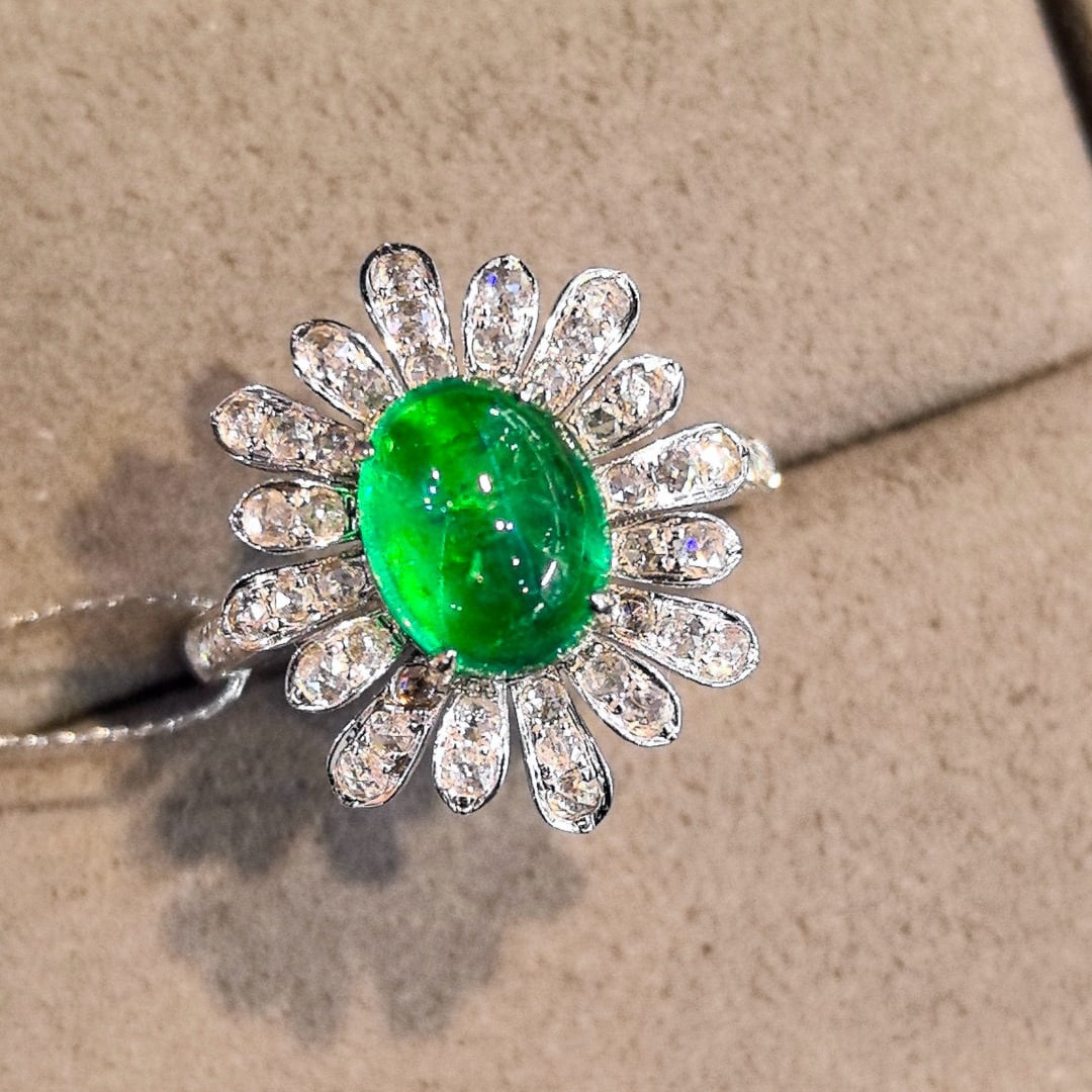 14k Gold 3.28 Ctw Vivid Green Natural Emerald & Diamond Ring - 4