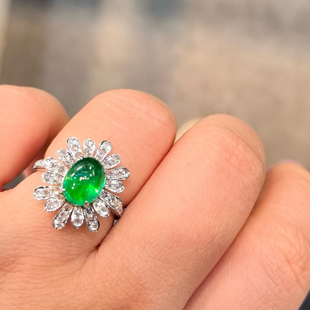 14k Gold 3.28 Ctw Vivid Green Natural Emerald & Diamond Ring - 7