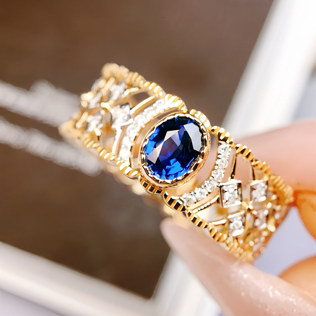 14k Gold 0.41 Ctw Vivid Blue Natural Sapphire & Diamond Ring - 2