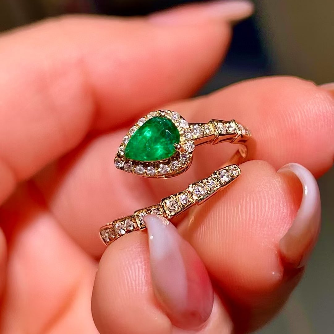 14k Gold 0.68 Ctw Natural Emerald & Diamond Ring - 2