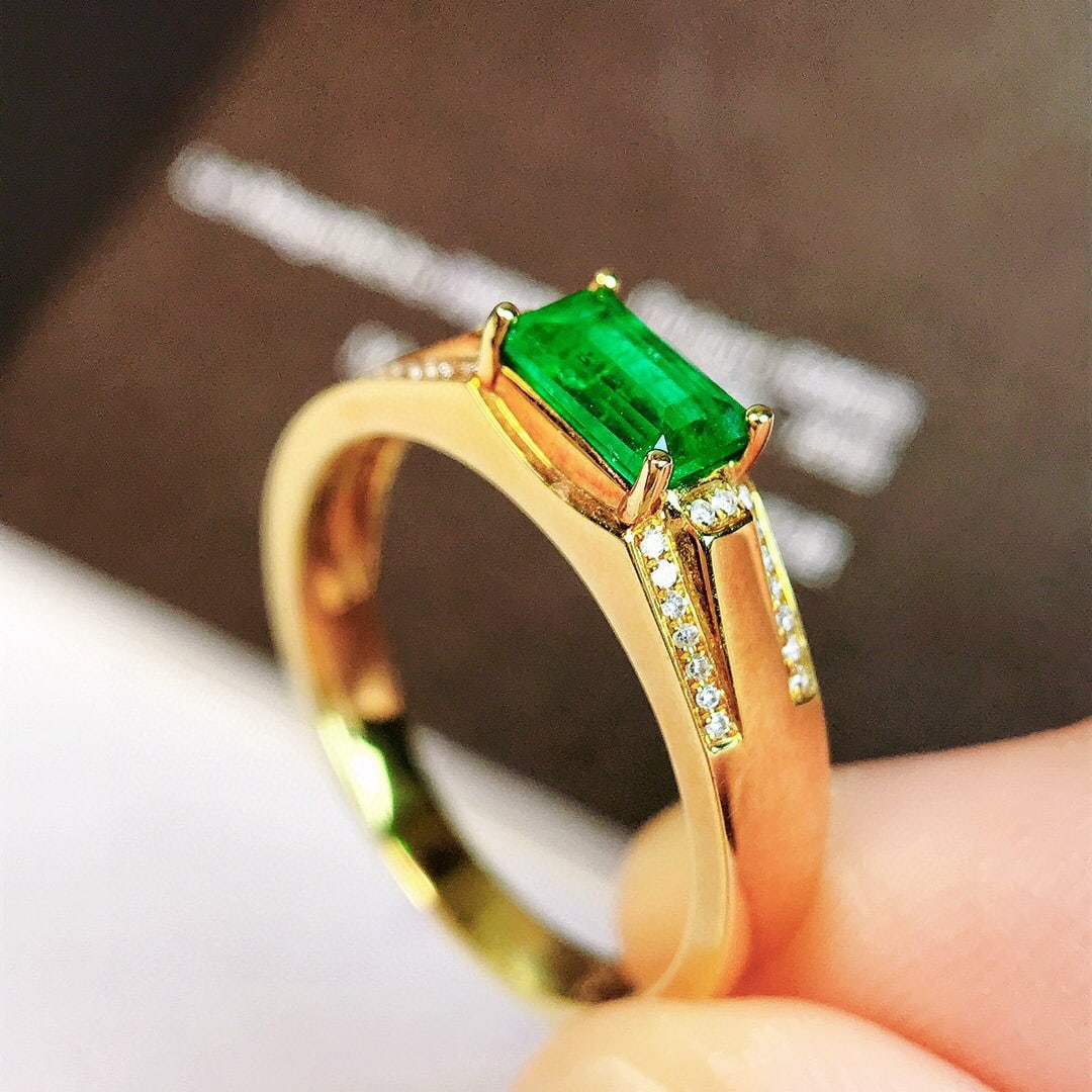14k Gold 0.58 Ctw Vivid Green Natural Emerald & Diamond Ring - 4