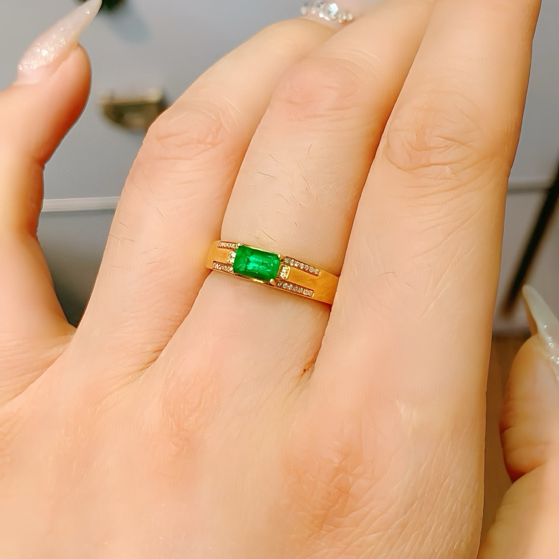 14k Gold 0.58 Ctw Vivid Green Natural Emerald & Diamond Ring - 5