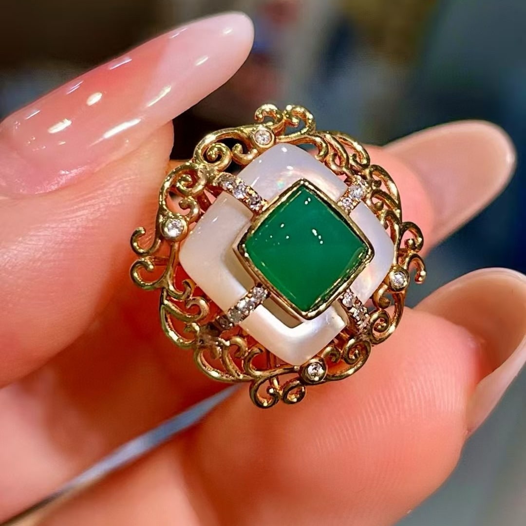 14k Gold 2.18 Ctw Natural Emerald & Diamond Ring - 2