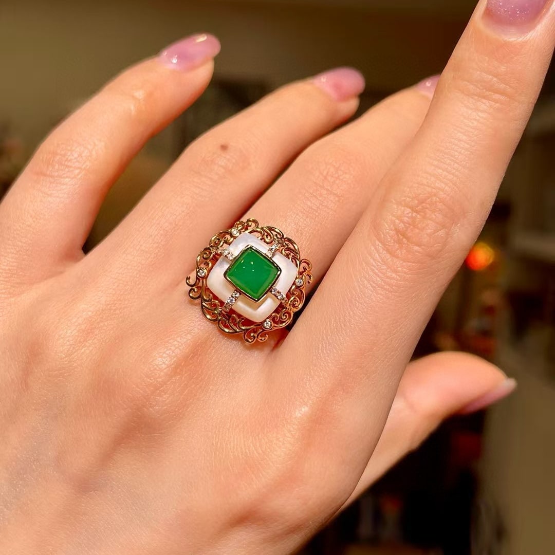 14k Gold 2.18 Ctw Natural Emerald & Diamond Ring - 3