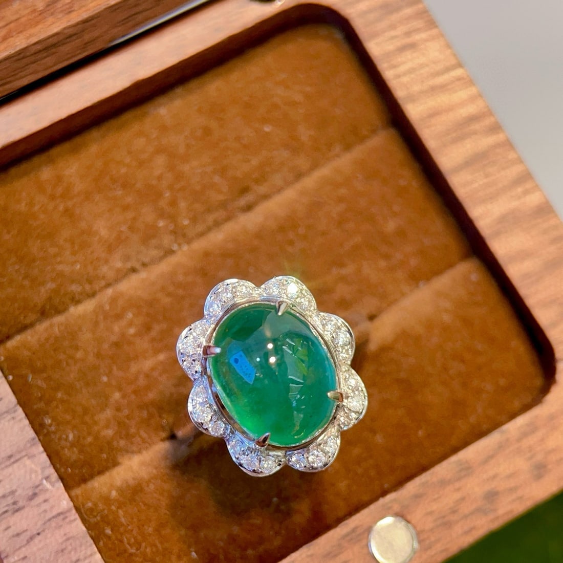 14k Gold 5 Ct Natural Emerald & Diamond Ring - 5