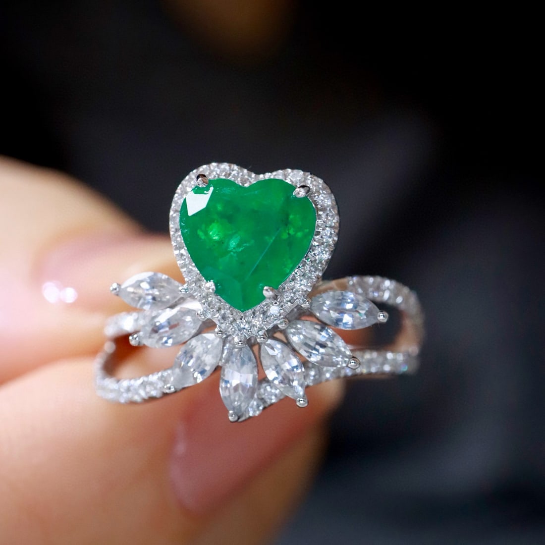 14k Gold 2.13 Ctw Vivid Green Natural Emerald & Sapphire Ring - 3