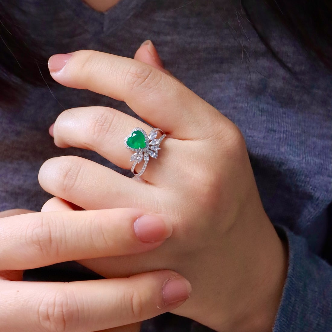 14k Gold 2.13 Ctw Vivid Green Natural Emerald & Sapphire Ring - 7