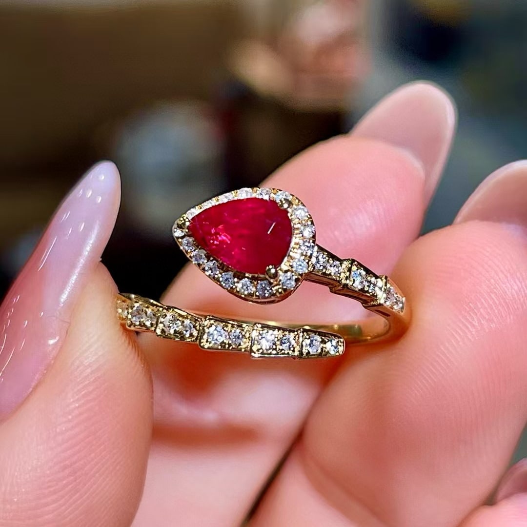 14k Gold 0.89 Ctw Vivid Red Natural Ruby & Diamond Ring (1 of 4)