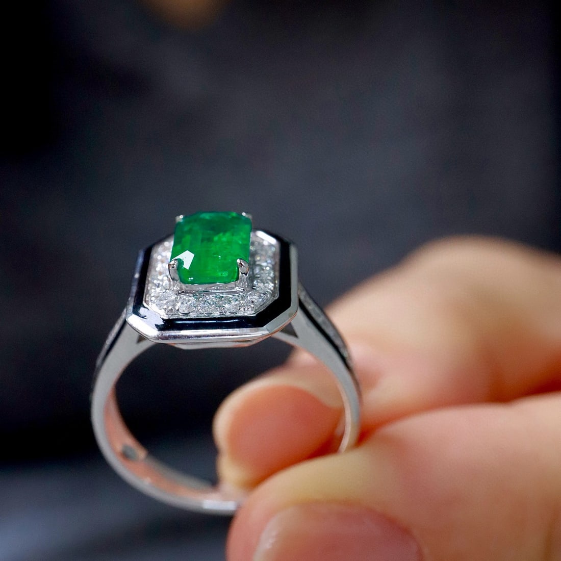 14k Gold 1.08 Ctw Vivid Green Natural Emerald & Diamond Ring - 3