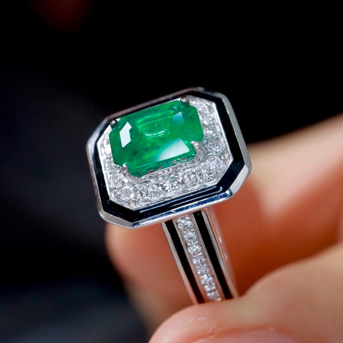 14k Gold 1.08 Ctw Vivid Green Natural Emerald & Diamond Ring - 5