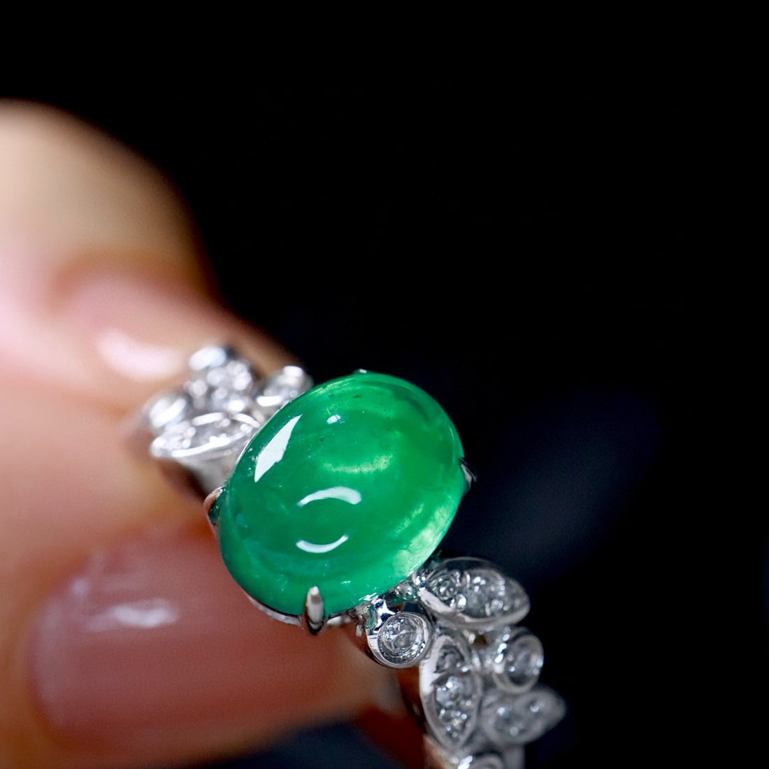 14k Gold 1.85 Ctw Natural Emerald & Diamond Ring - 4